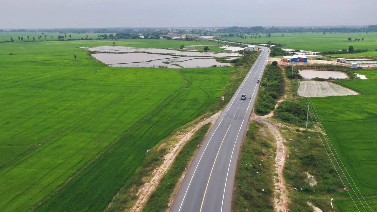 តើផ្លូវជាតិលេខ១១ស្ថិតនៅតំបន់ណា? និងតភ្ជាប់ពីតំបន់ណាទៅណា?