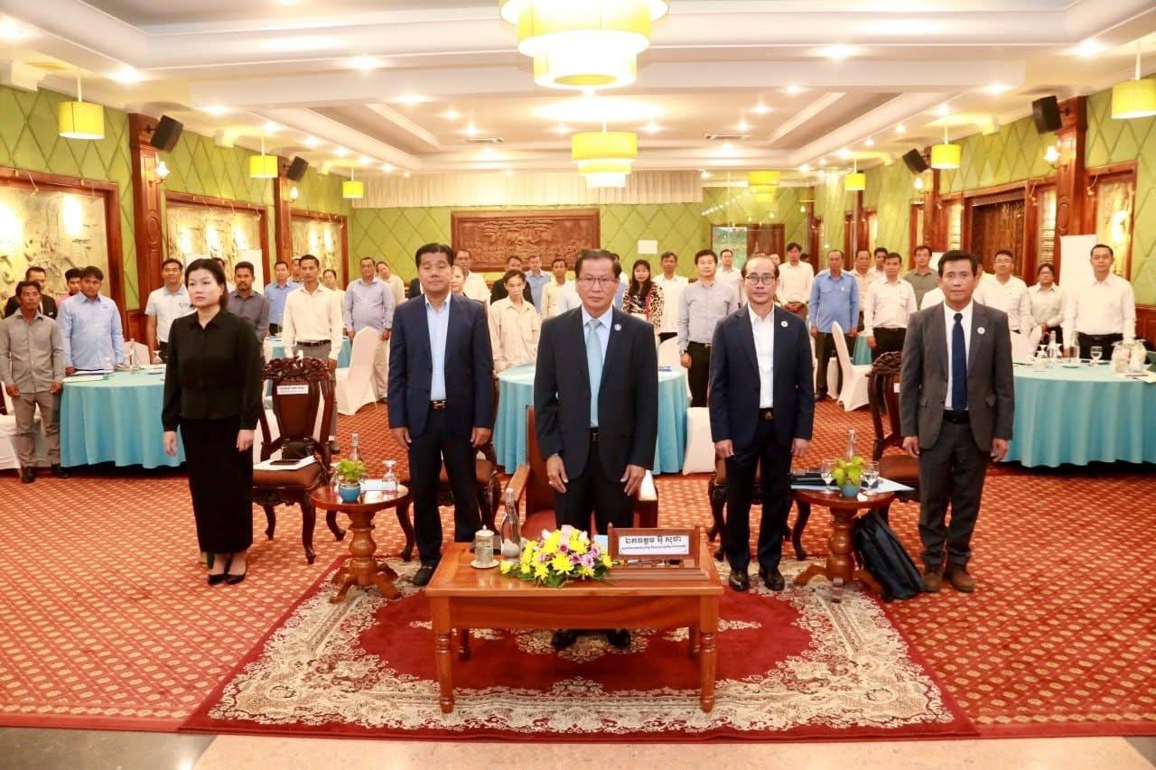 ខេត្តសៀមរាបមានក្រុមហ៊ុន និងអាជីវកម្មទឹកស្អាតឯកជនចំនួន១០មូលដ្ឋាន កំពុងដំណើរការយ៉ាងរលូន ដើម្បីជួយដល់សហគមន៍មូលដ្ឋាន។