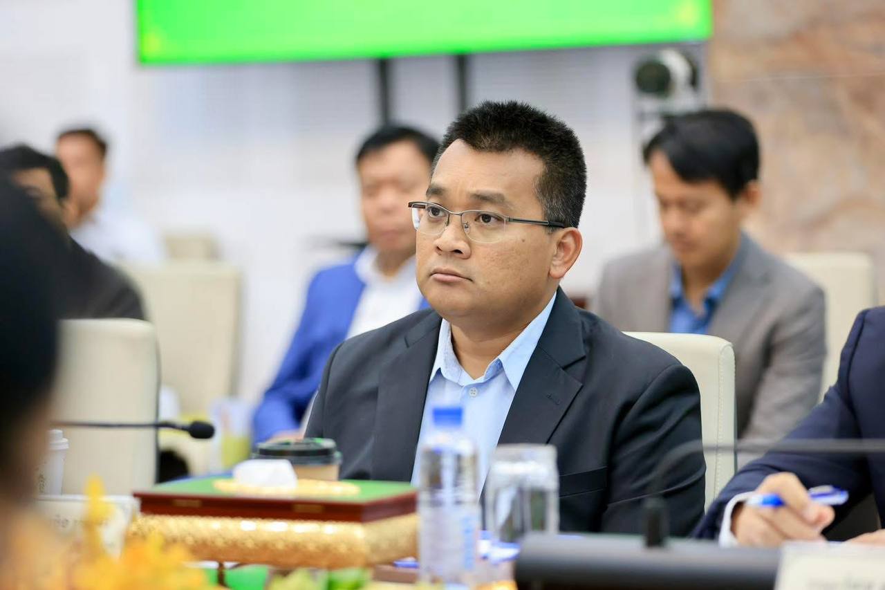 លោកប៉េង ពោធិ៍នា