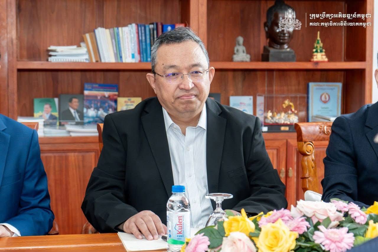 លោក តាយ ស៊ូមីង (Dai Shuming) អគ្គនាយករងក្រុមហ៊ុន Shijiazhuang Hongray Group Co., Ltd.