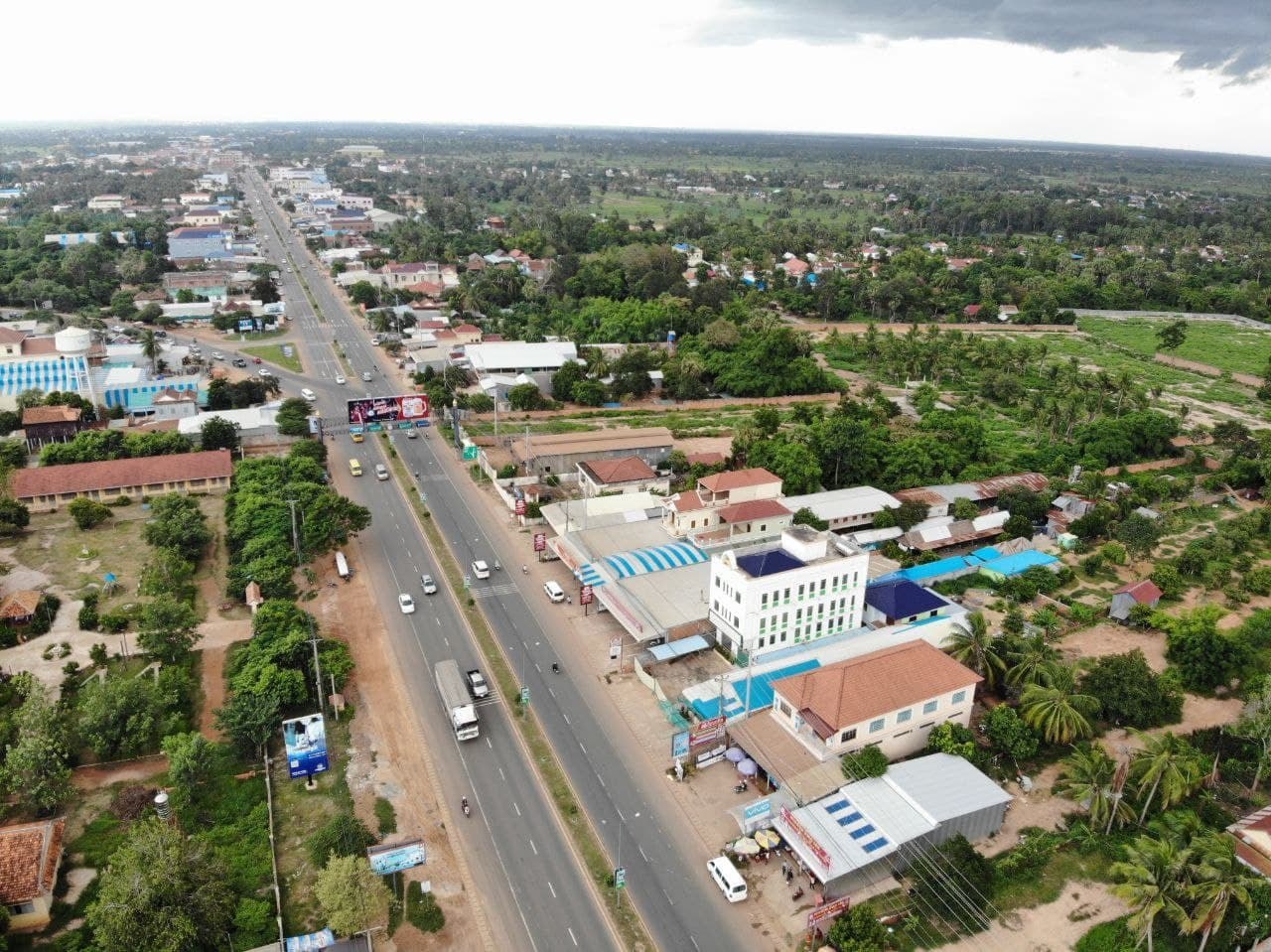 ផ្លូវជាតិលេខ៧ ចាប់ពីរង្វង់មូលស្គន់ ដល់រង្វង់មូលស្ពានគីហ្សូណា ខេត្តកំពង់ចាម។