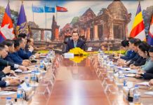 ក្រសួងទេសចរណ៍ និងសមាគមសហព័ន្ធយុវជនសេដ្ឋកិច្ចកម្ពុជាចាប់ដៃគ្នាអភិវឌ្ឈន៍វិស័យទេសចរណ៍កម្ពុជាឱ្យកាន់តែរីកចម្រើន
