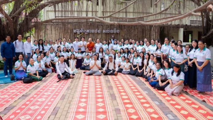 Buddish-Tour-Cambodia