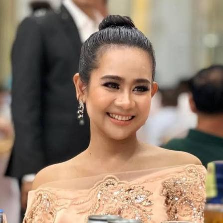 អគ្គនាយិកាក្រុមហ៊ុន PropNex Cambodia លោកស្រីអាន សុធីតា